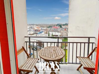 Appartement - 86 m² - 4 pièces