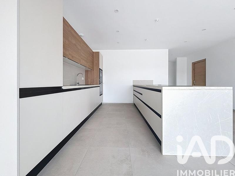 Maison - 105 m² - 4 pièces