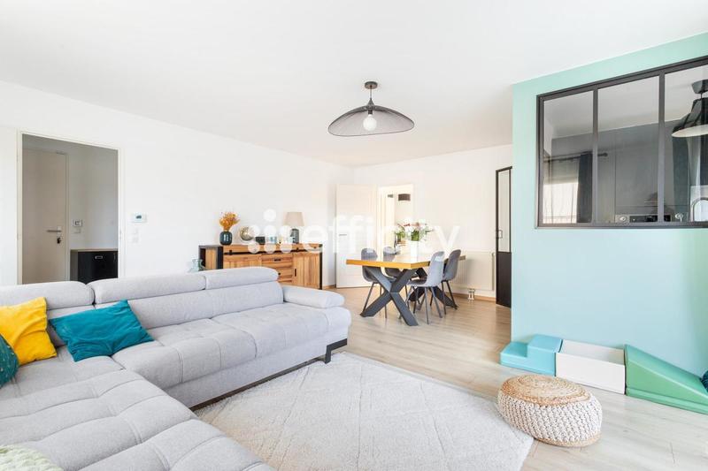 Appartement - 79 m² - 4 pièces