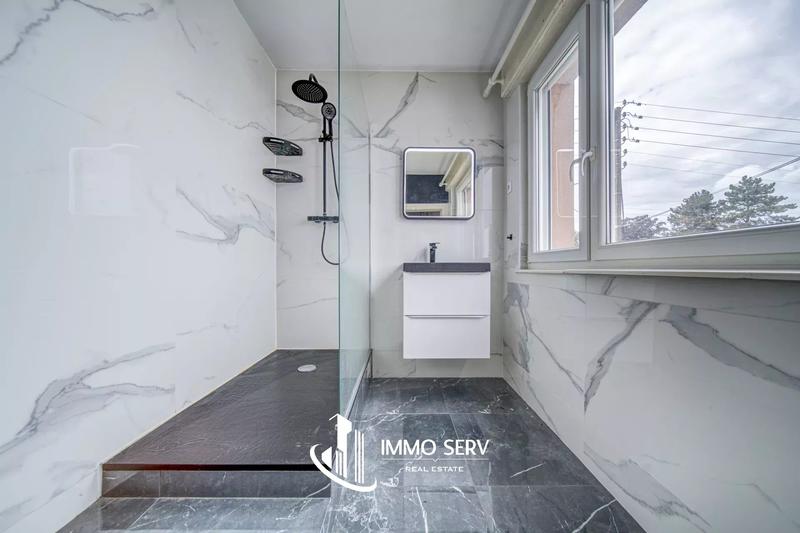 Appartement - 95 m² - 5 pièces