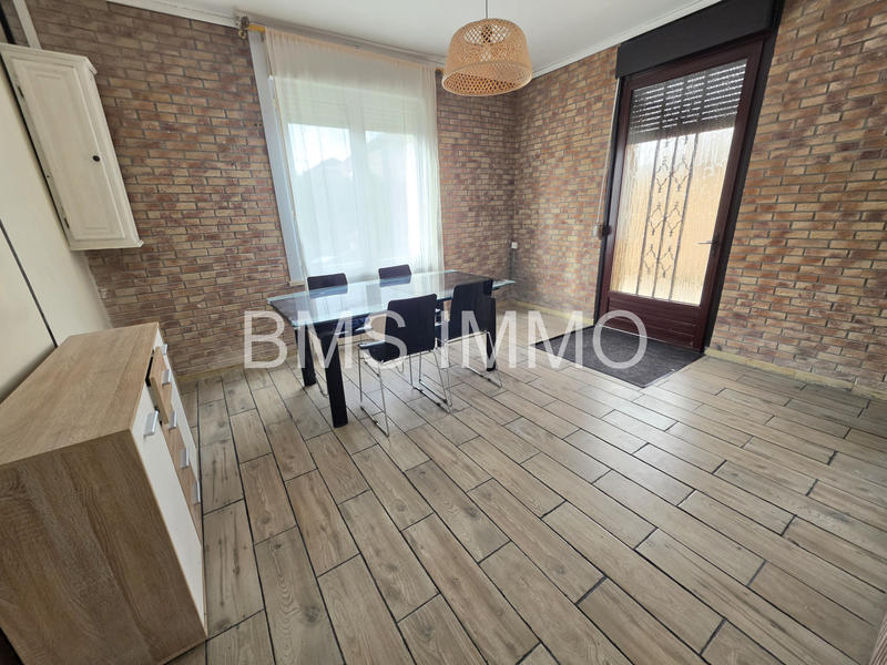 Maison - 90 m² - 4 pièces