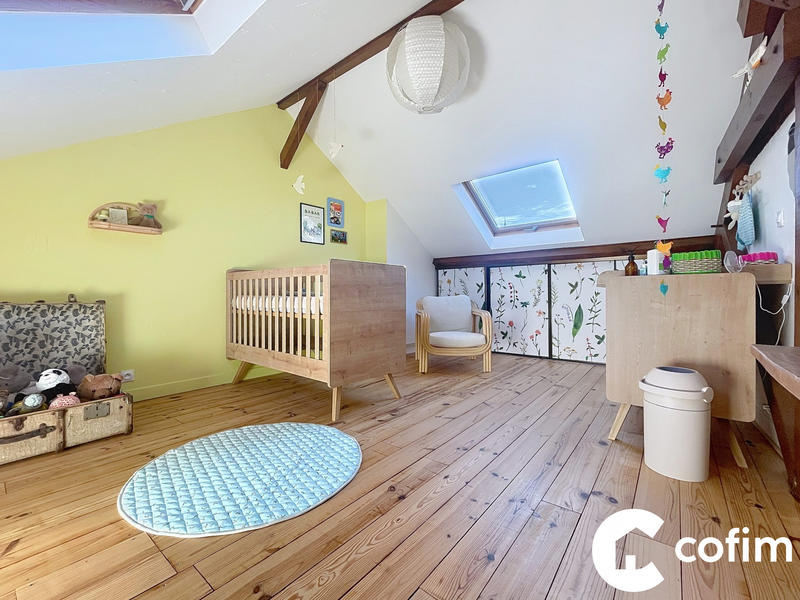 Appartement - 96 m² - 4 pièces