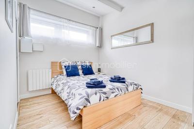Studio - 24 m² - 1 pièce