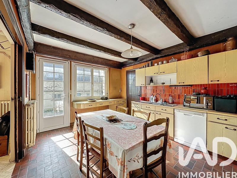 Maison - 375 m² - 11 pièces