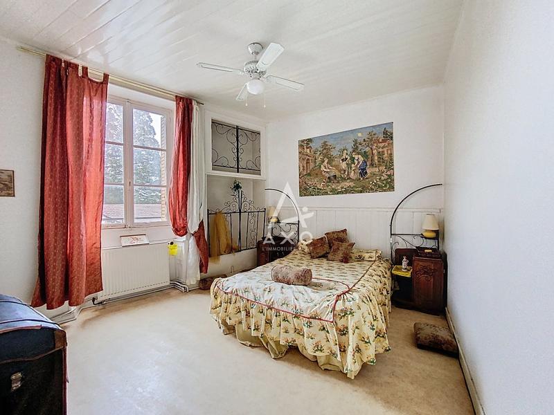 Maison - 371 m² - 15 pièces