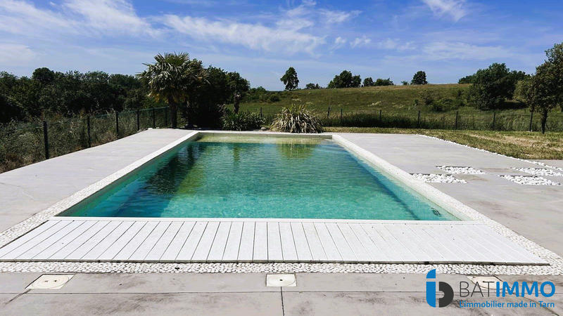 Maison - 308 m² - 8 pièces