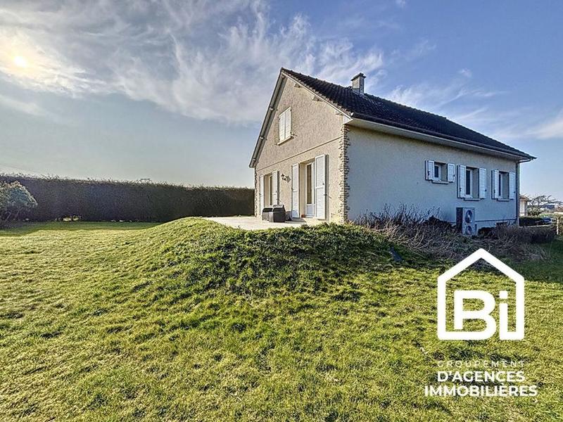 Maison - 90 m² - 4 pièces