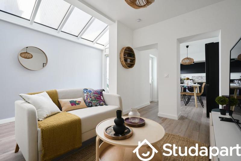 Chambre - 11 m² - 1 pièce