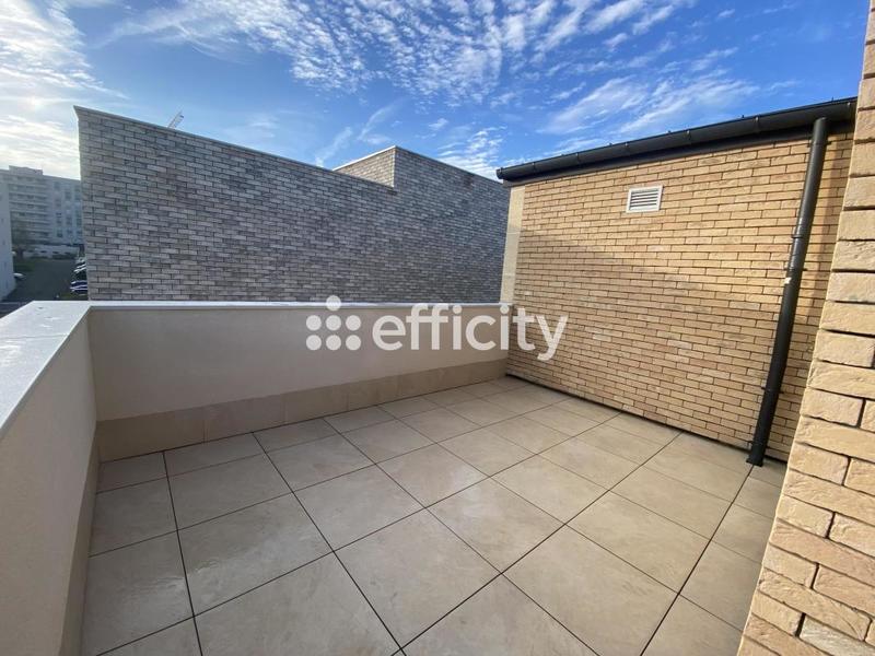 Appartement - 98 m² - 6 pièces