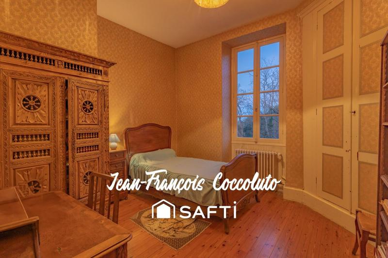 Château - 493 m² - 12 pièces