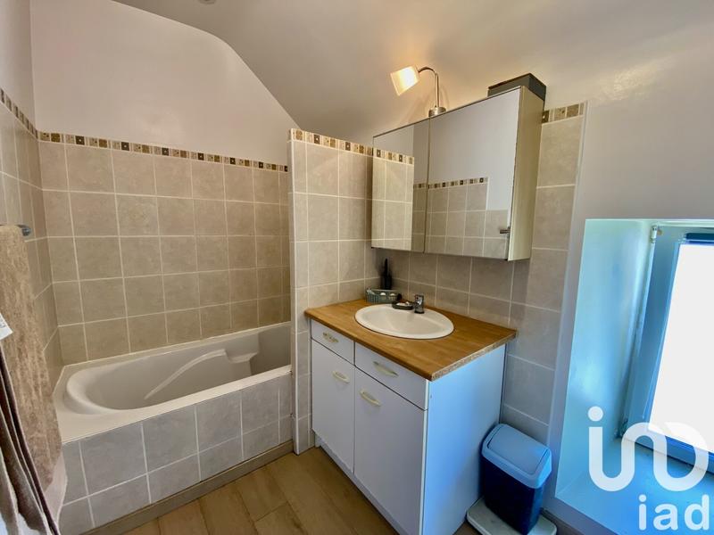 Maison - 241 m² - 10 pièces