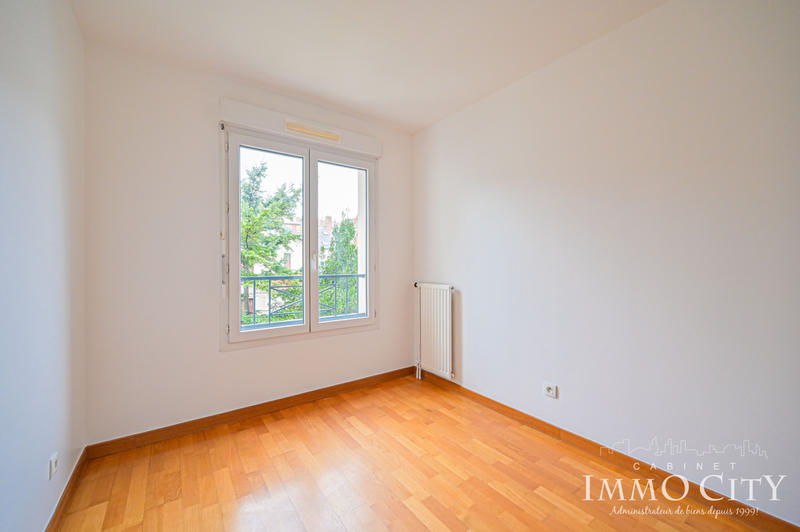 Appartement - 79 m² - 4 pièces