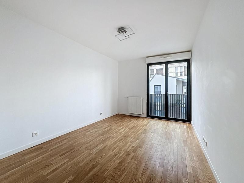 Appartement - 93 m² - 4 pièces