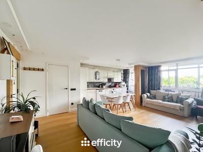 Appartement - 80 m² - 4 pièces