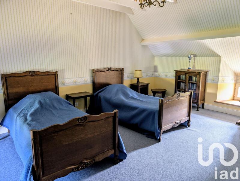 Maison - 369 m² - 9 pièces