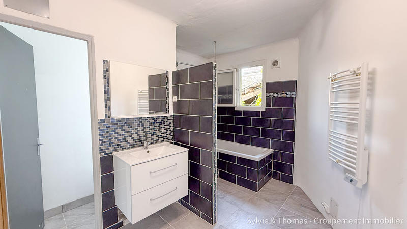 Appartement - 115 m² - 5 pièces