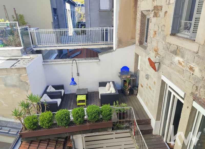 Appartement - 215 m² - 6 pièces