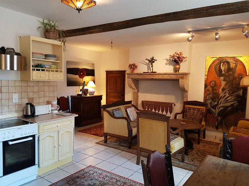 Maison - 230 m² - 9 pièces