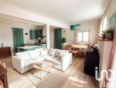 Maison - 93 m² - 4 pièces