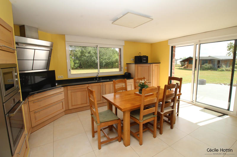 Maison - 213 m² - 6 pièces