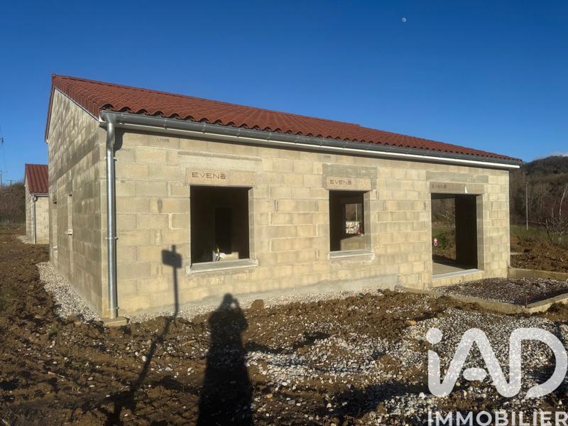 Maison - 95 m² - 4 pièces