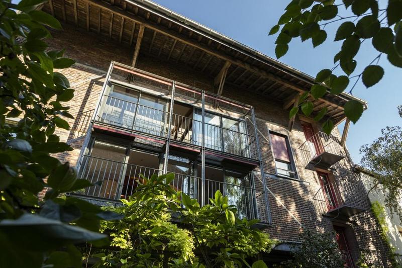 Loft - 303 m² - 12 pièces