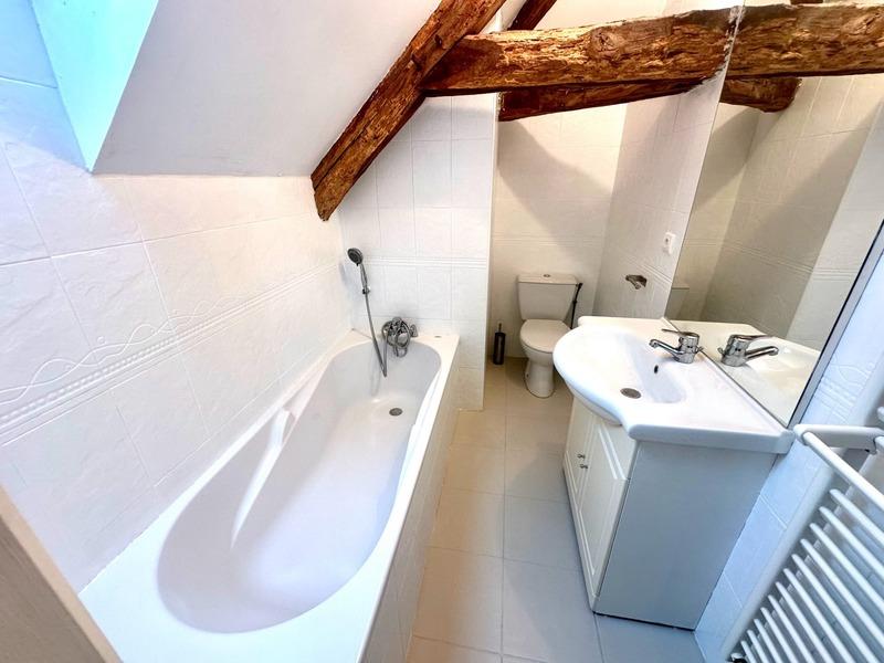 Propriété - 237 m² - 11 pièces