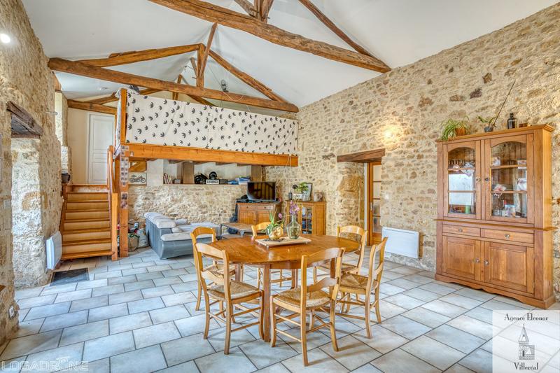 Maison traditionnelle - 114 m² - 4 pièces