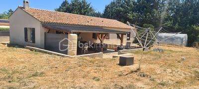 Maison traditionnelle - 109 m² - 4 pièces