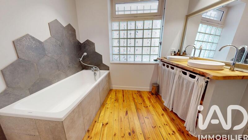 Duplex - 167 m² - 7 pièces