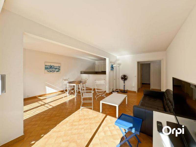 Appartement - 80 m² - 4 pièces