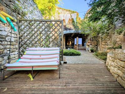 Maison en pierre - 186 m² - 6 pièces