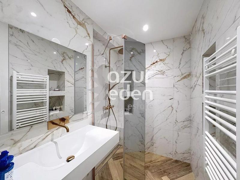 Appartement - 70 m² - 3 pièces