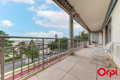 Appartement - 131 m² - 4 pièces