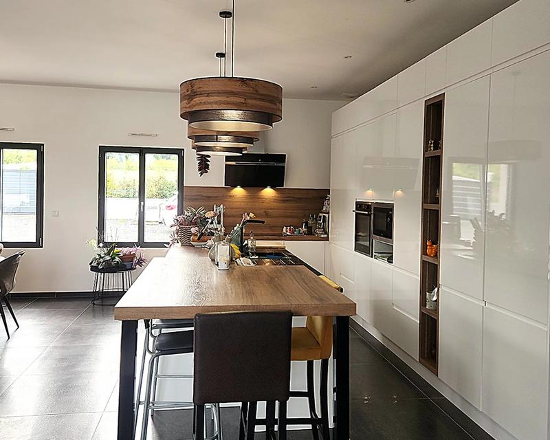 Maison - 240 m² - 7 pièces