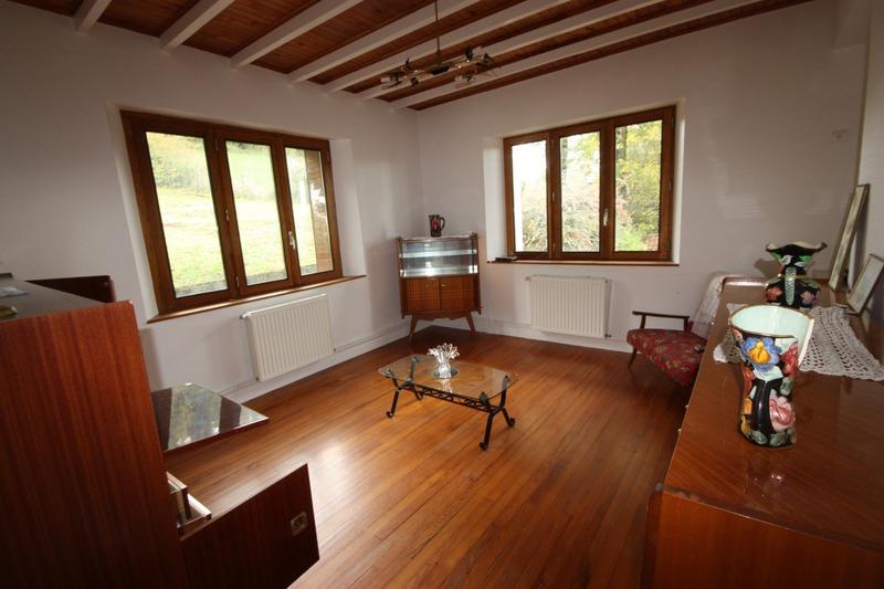 Maison - 222 m² - 9 pièces
