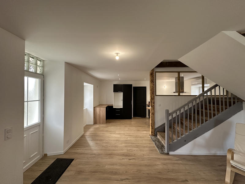 Maison - 205 m² - 5 pièces