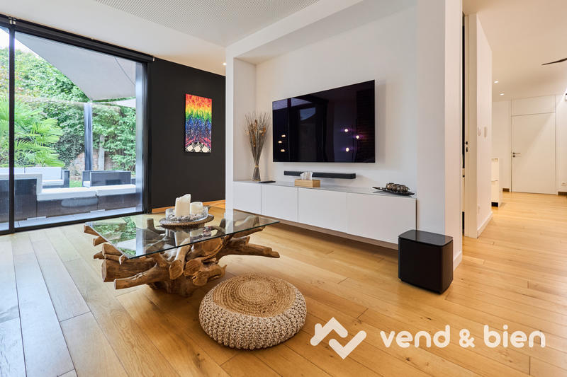 Maison - 160 m² - 4 pièces