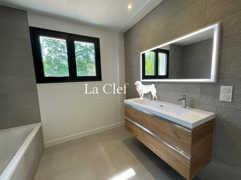 Maison - 145 m² - 6 pièces