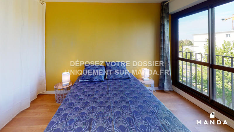 Chambre - 12 m² - 5 pièces