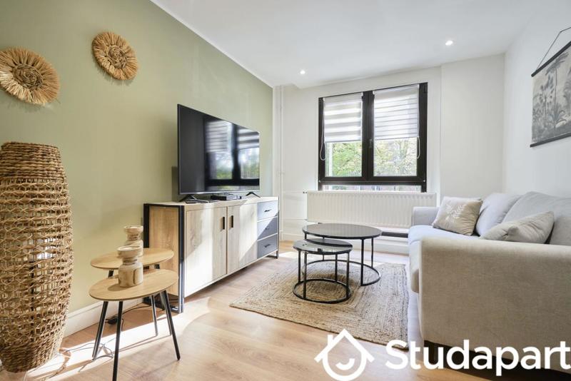 Chambre - 13 m² - 1 pièce