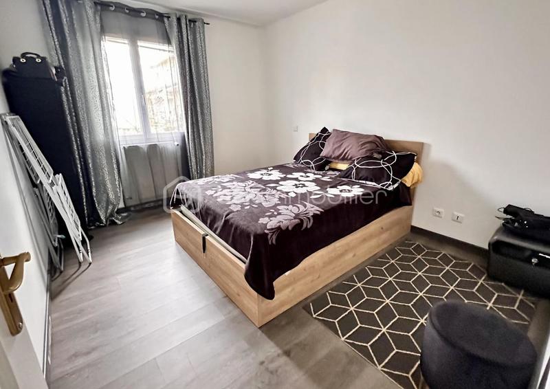 Maison traditionnelle - 140 m² - 5 pièces