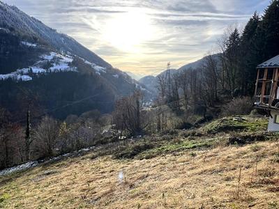 Terrain constructible - 1 015 m²