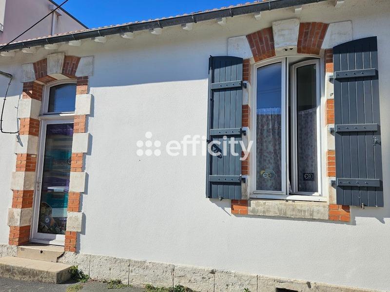 Local commercial - 44 m² - 1 pièce