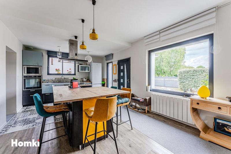 Maison - 96 m² - 4 pièces