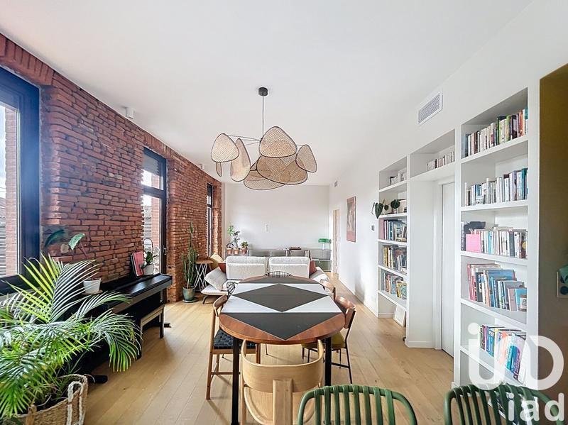 Appartement - 99 m² - 4 pièces