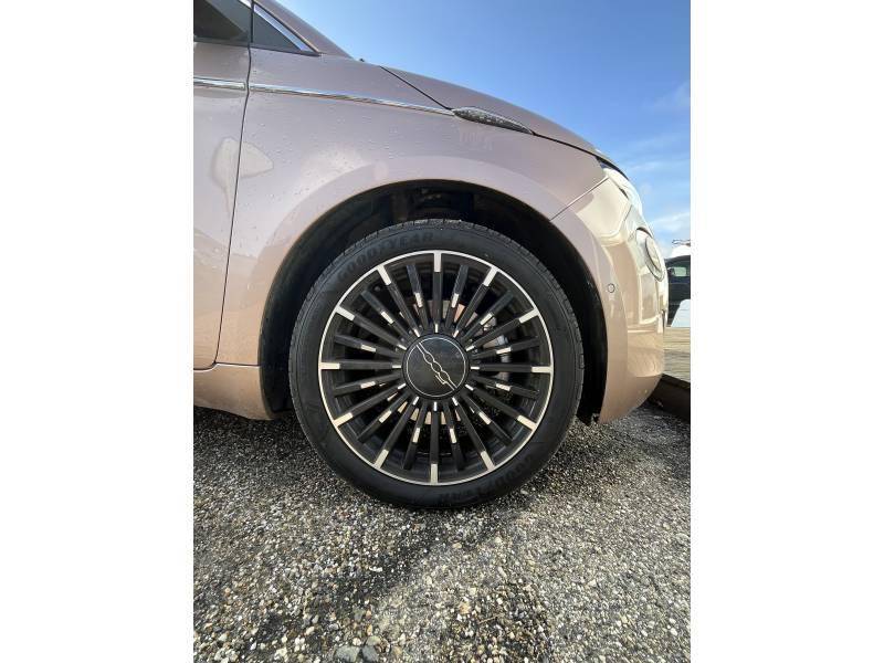 Fiat 500 e 118 ch la Prima