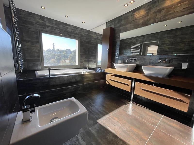 Villa - 350 m² - 15 pièces