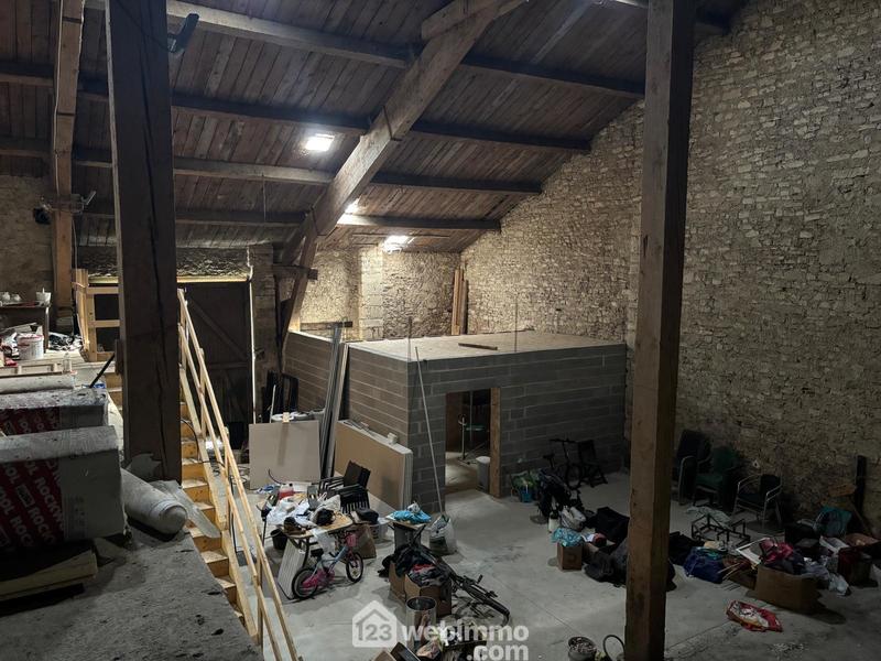 Maison - 226 m² - 7 pièces