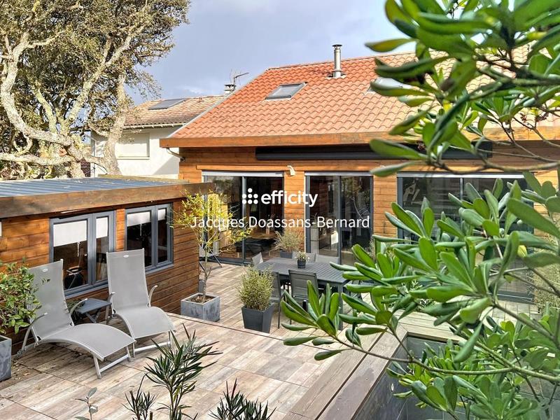 Maison d'architecte - 90 m² - 5 pièces